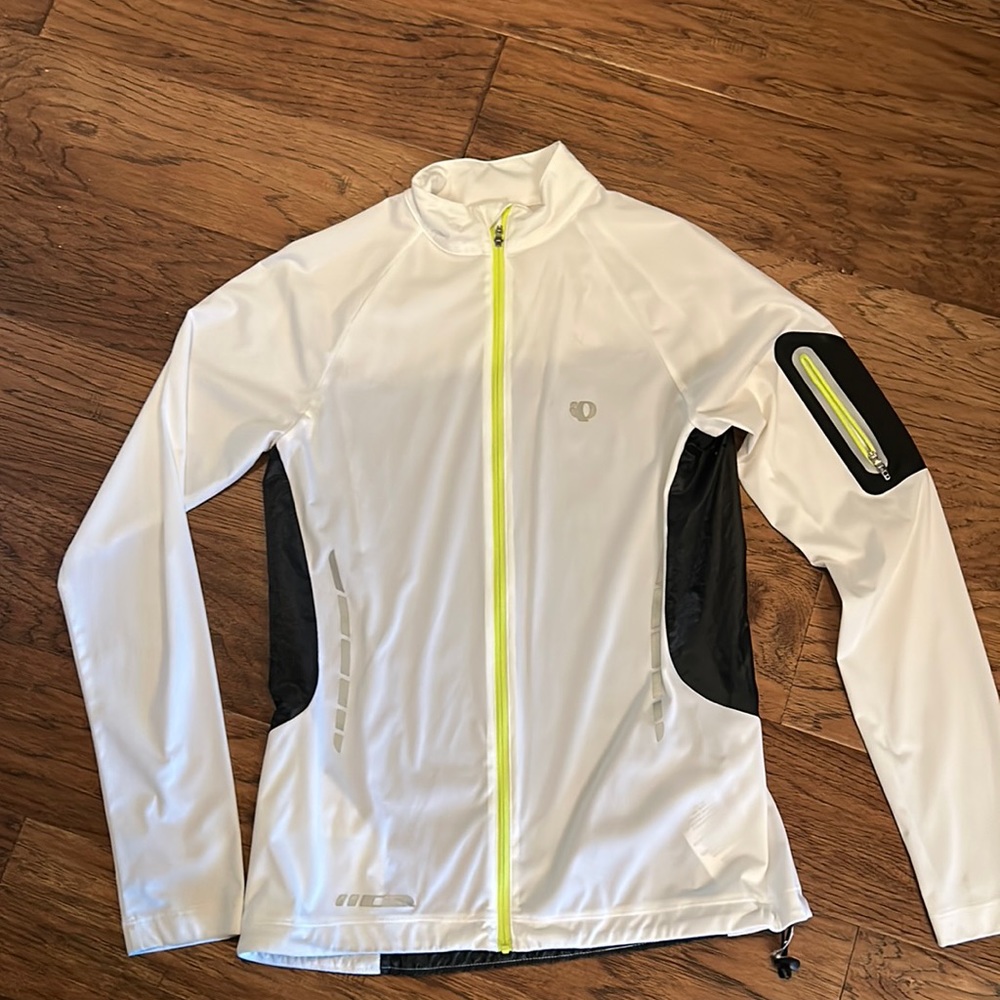 Pearl Izumi ladies running jacket.  Small